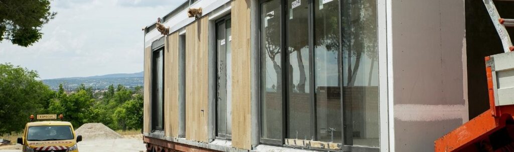 ¿SE PUEDE TRASLADAR UNA CASA PREFABRICADA? 6 trasladar casa modular